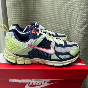Nike Kids Sneakers - Navy and Lime